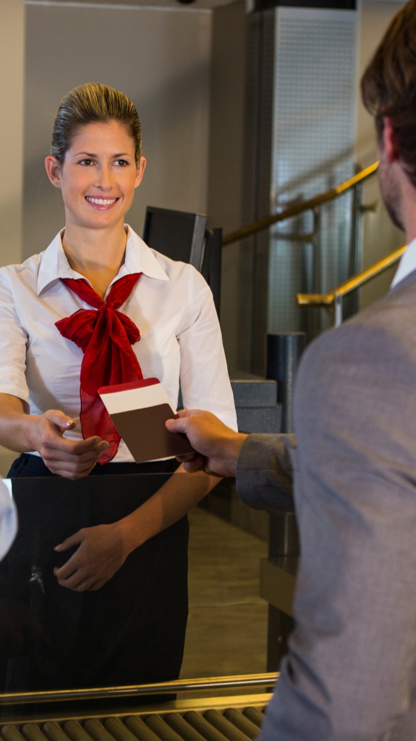 Hôtesse de l’air/steward