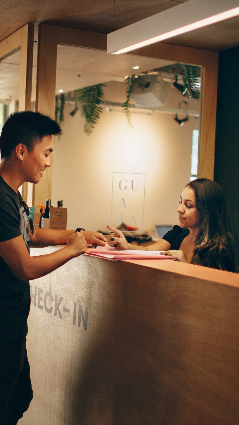 Hôte·esse d'accueil