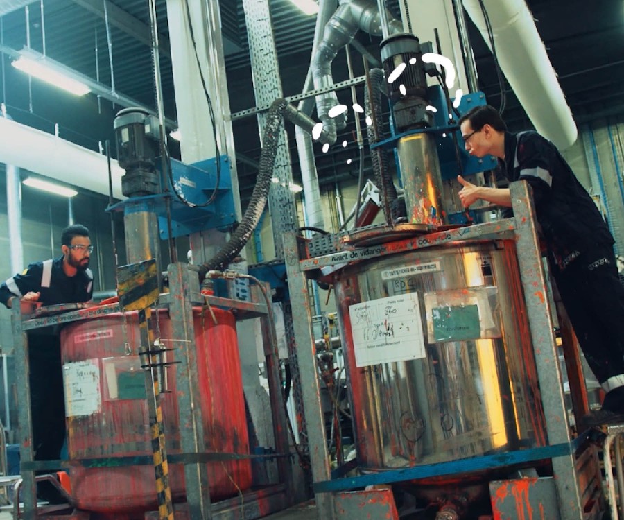 Conducteur·rice de ligne de conditionnement chimie - galerie 2